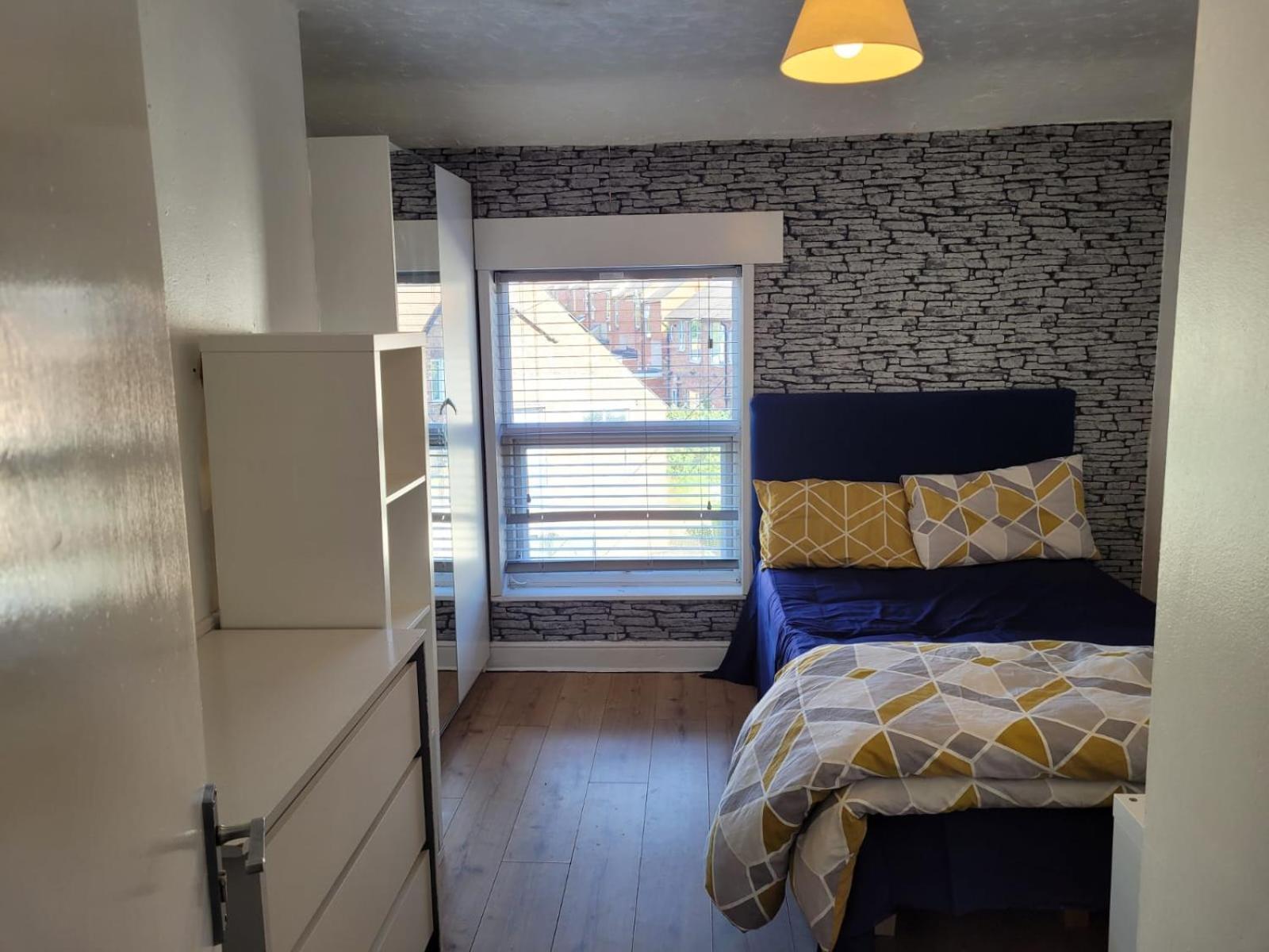 Nice Single Bedroom Near Qmc نوتينغهام المظهر الخارجي الصورة